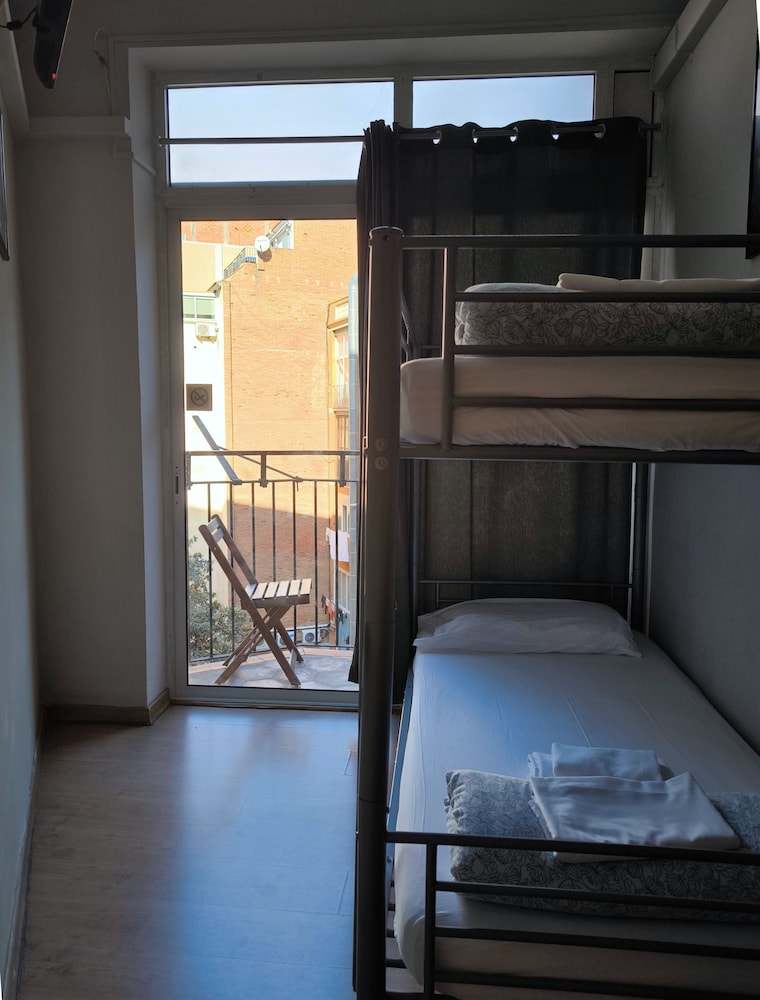 Twin Room, Private Bathroom (Bunk Bed)