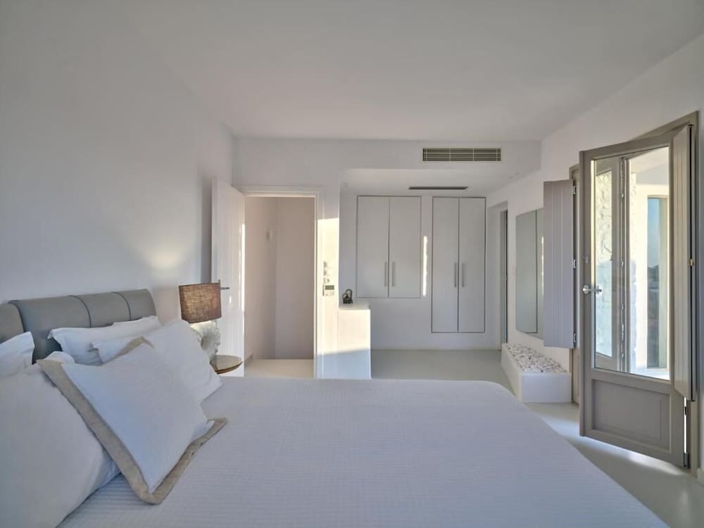 Grand Ambassador Villa, 5 Bedrooms