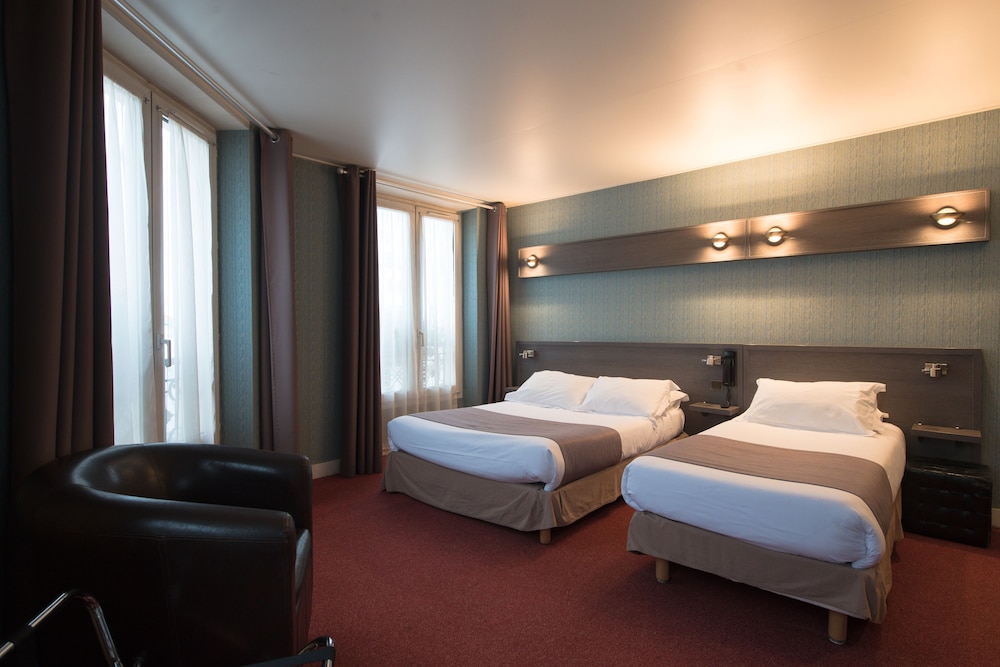 Classic Triple Room photo 2