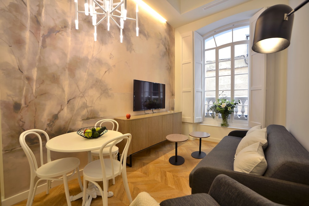 Apartment, 2 Bedrooms, Ground Floor