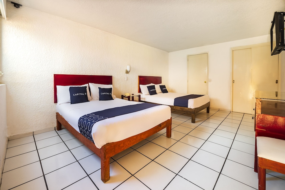 Standard Room, 2 Double Beds photo 1