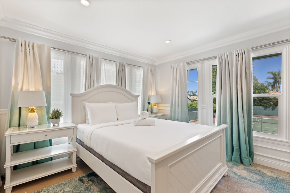 Luxury House, Multiple Beds, Private Pool, Pool View
