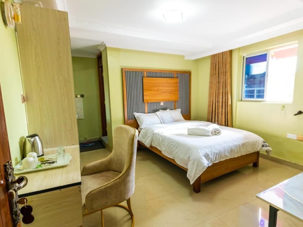 Deluxe Single Room, City View photo 1