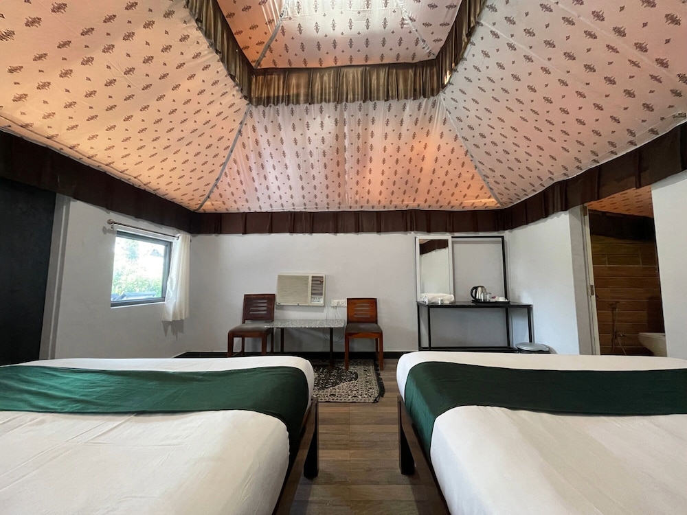Luxury Tent photo 3