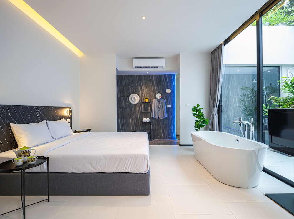 Basic Suite photo 3