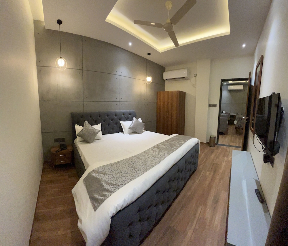 Luxury Room - Photo 2