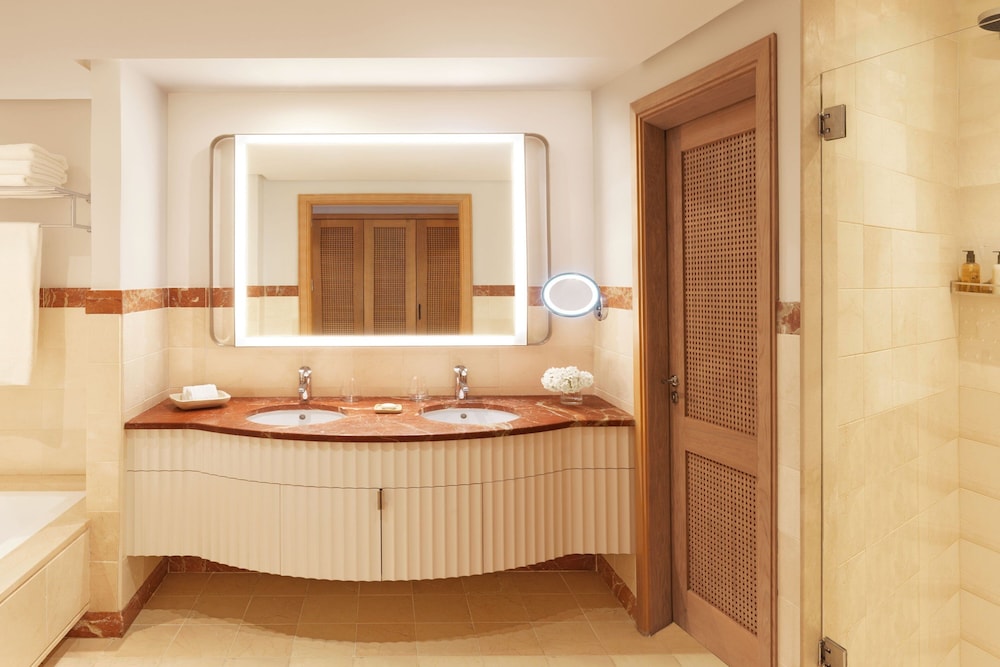 Deluxe Room, Ocean View