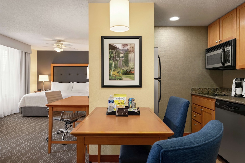 Studio, 1 King Bed, Accessible, Bathtub (Mobility/Hearing) - Photo 7