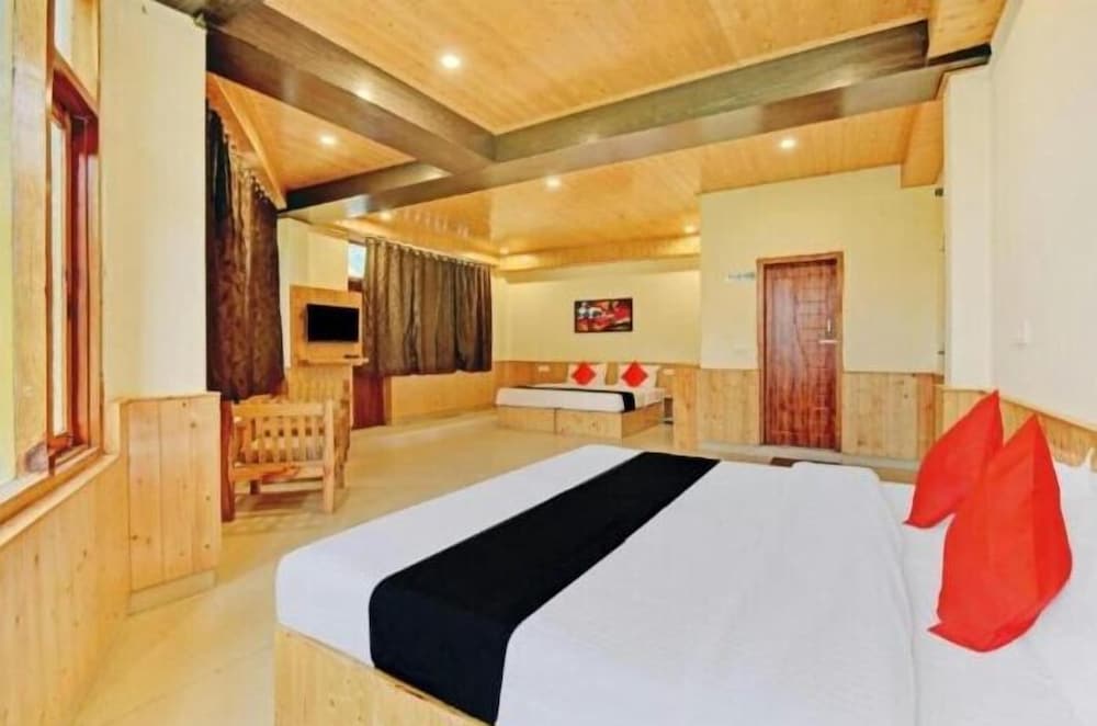 Family Room, Balcony, River View