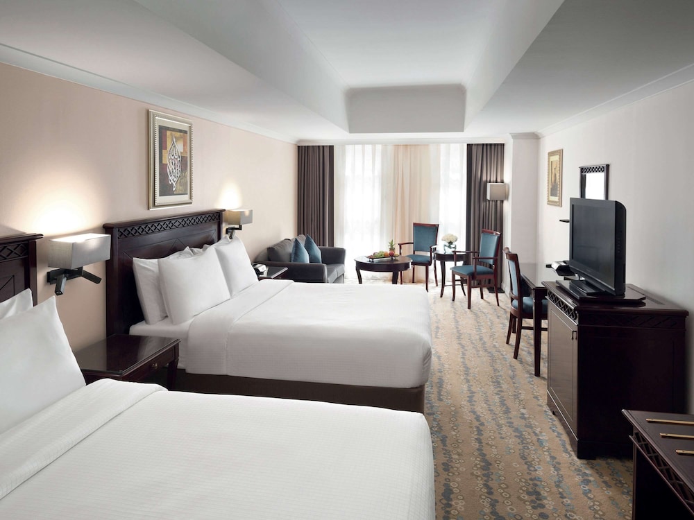Executive Room, 3 Twin Beds (Haram View) - Photo 8