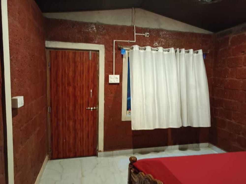 Deluxe Room, Balcony, Sea View photo 2