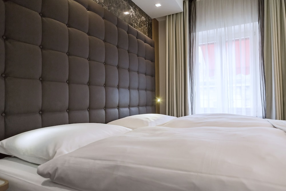 Senior Suite, 1 Bedroom, Balcony