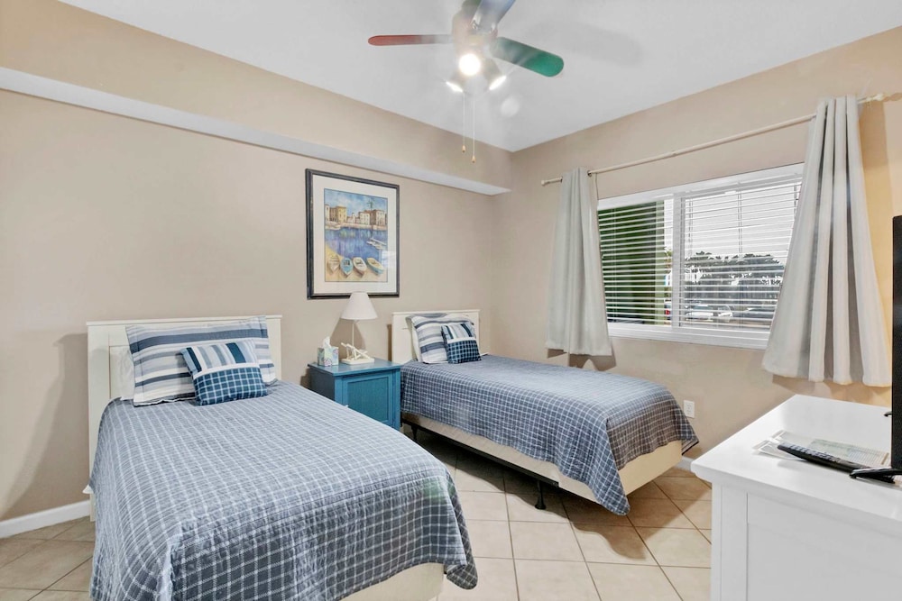 Spacious 3BR Resort Condo Steps From Gulf Beach, Foto 37