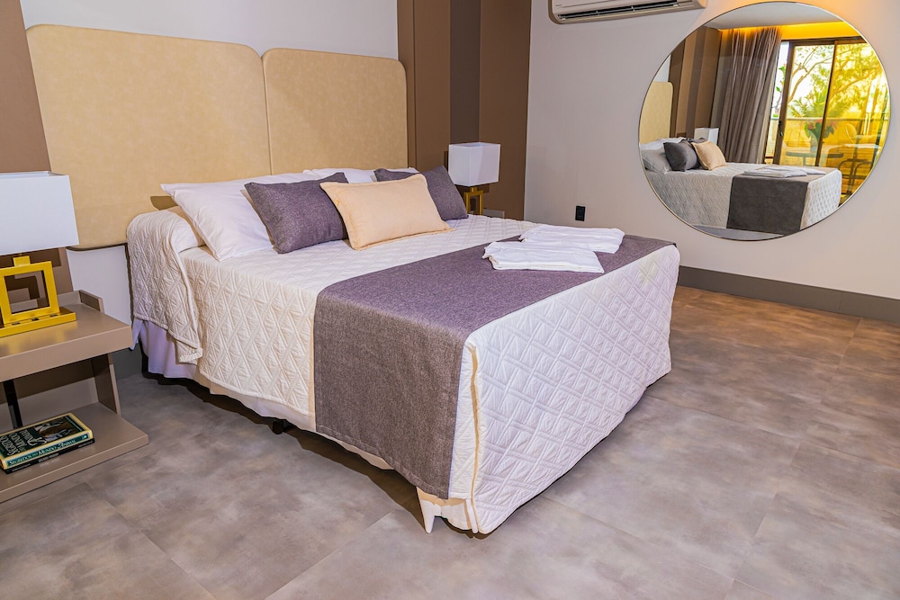 Executive Studio Suite, 2 Queen Beds, Beach View