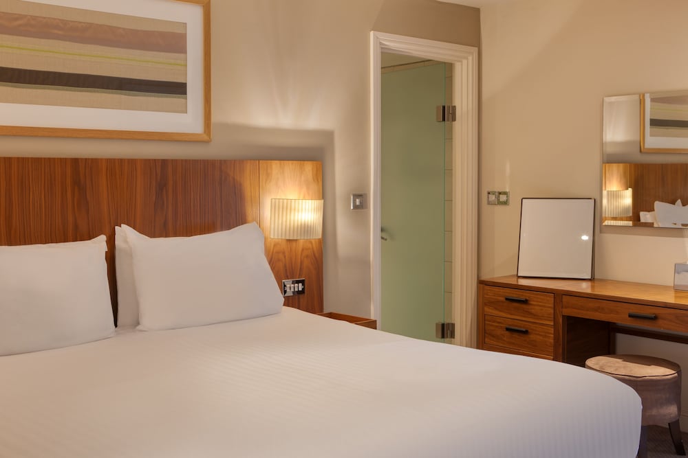 Standard Apartment, Multiple Beds, Non Smoking (Converts to 2 Twin Beds;with Sofabed) - Photo 2