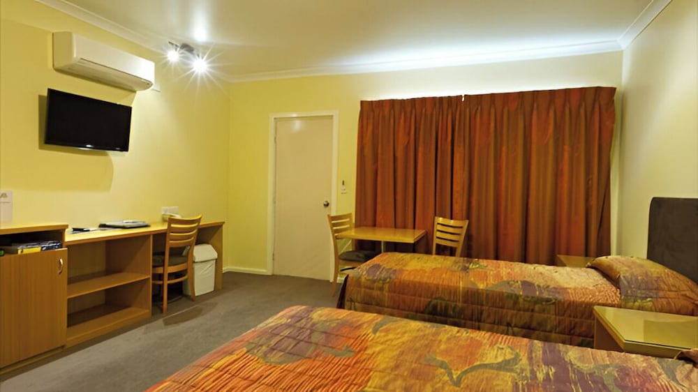 Deluxe Twin Room photo 2