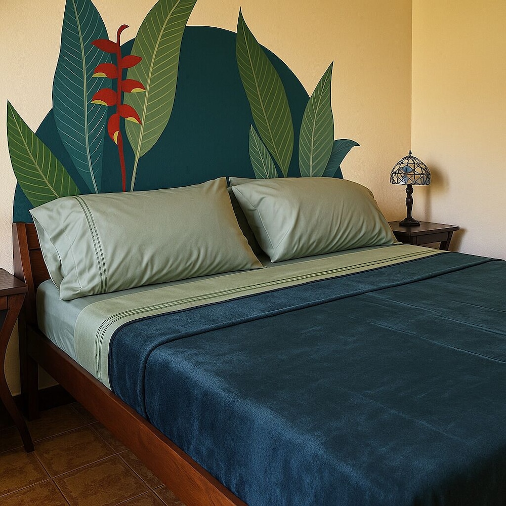 Deluxe Single Room, Garden View