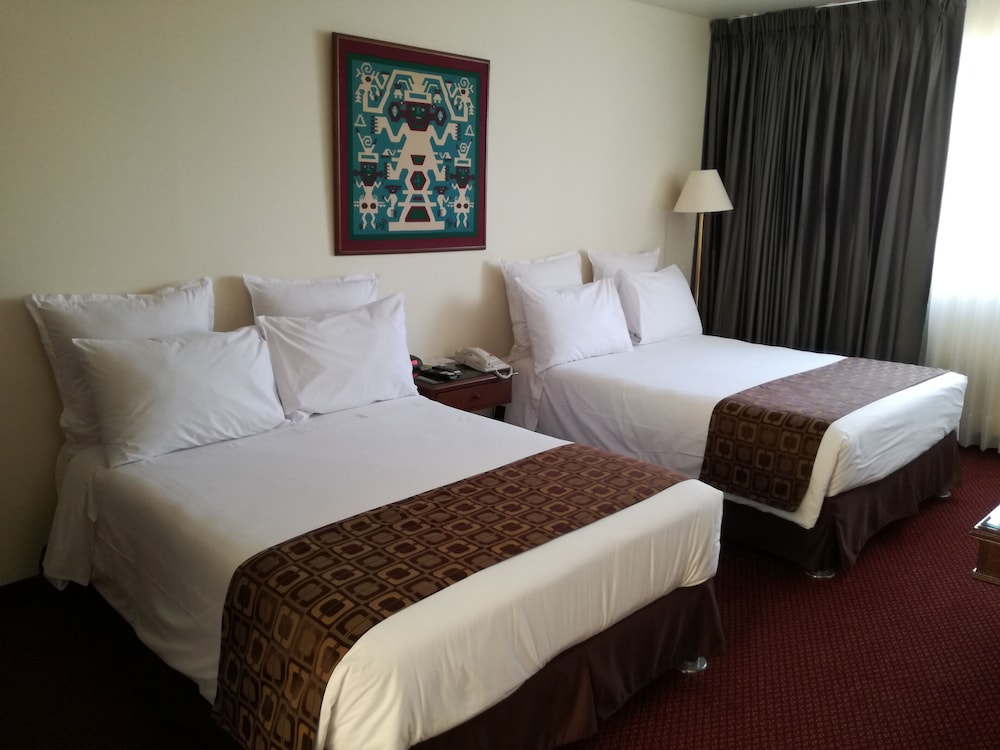 Standard Twin Room - Photo 2