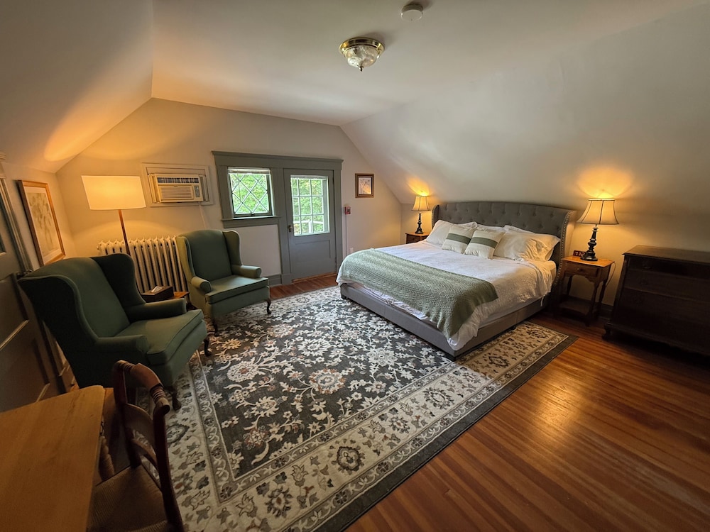 Mansion Room 14 photo 1