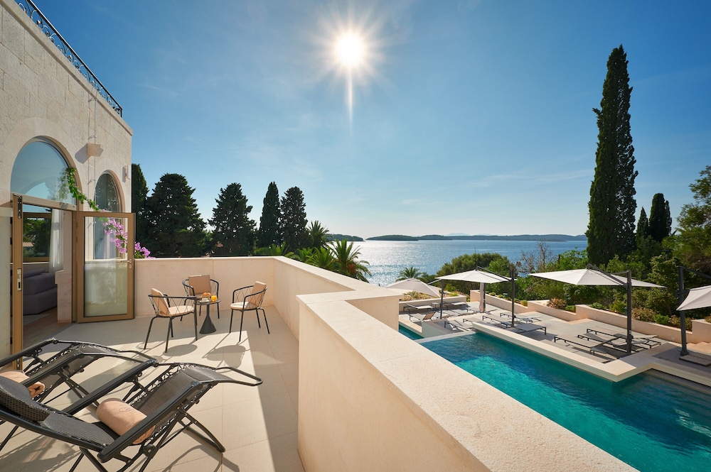 Deluxe Suite, Terrace, Sea View (Smart Lobby Suite)