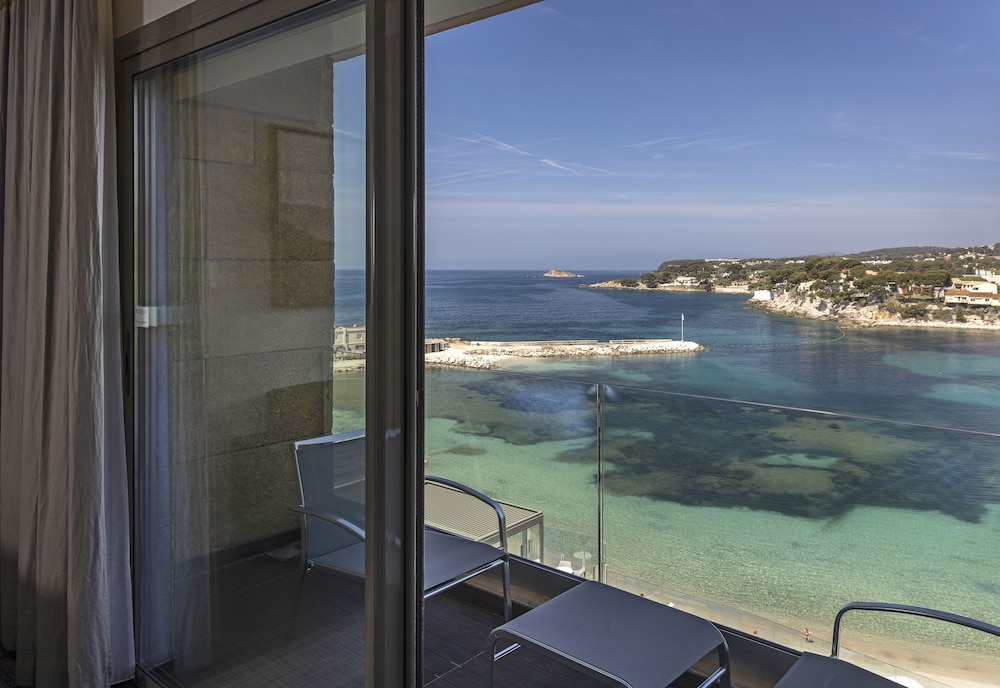 Exception, Sea View - Photo 3