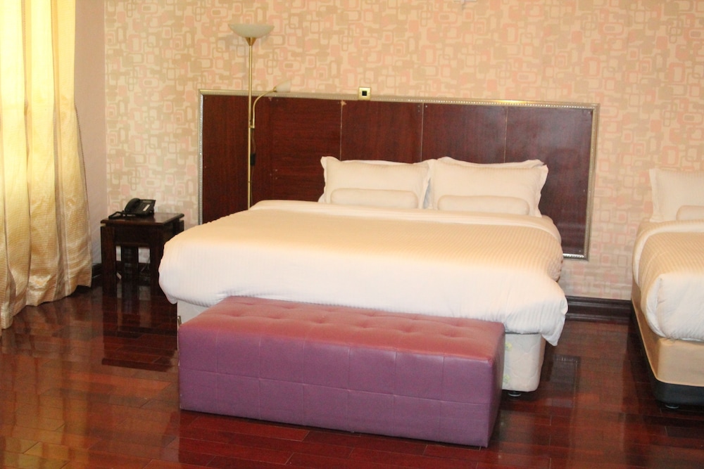 Executive Room photo 1