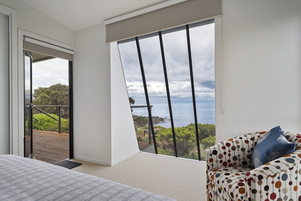 Panoramic House, 2 Bedrooms, Ocean View photo 3