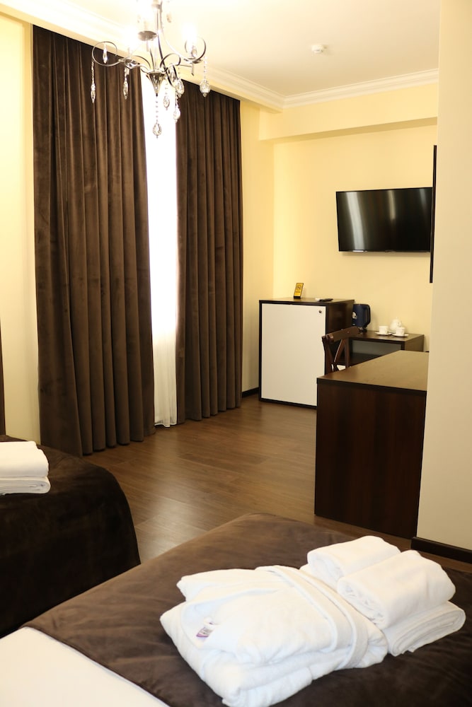 Superior Twin Room - Photo 6