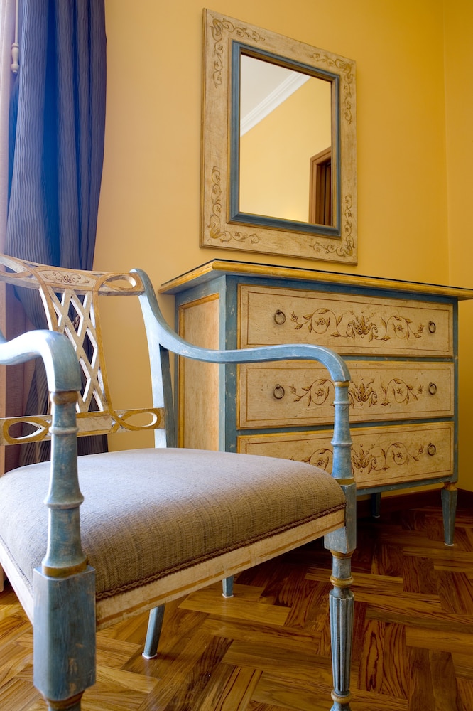 Deluxe Double or Twin Room, Sea View - Photo 2