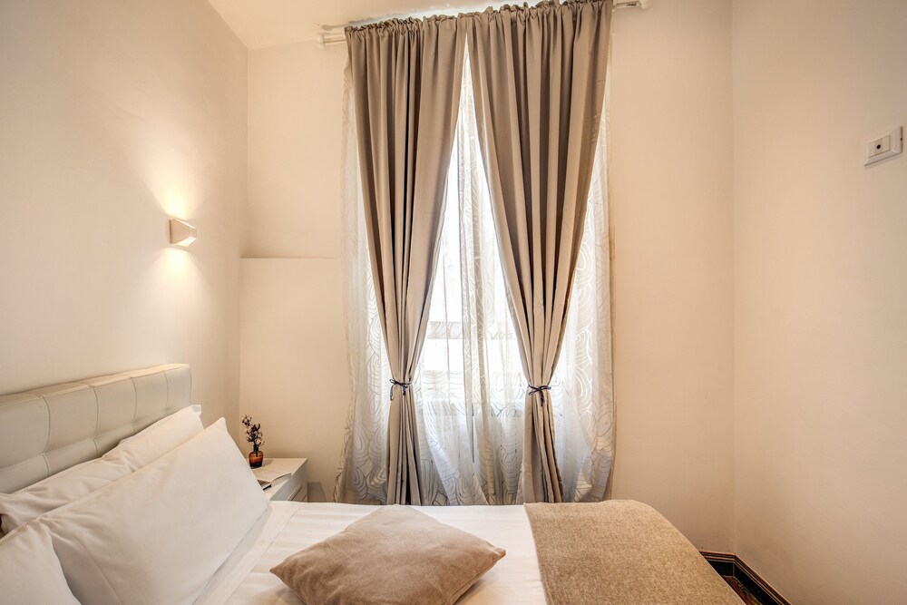 Premium Apartment, 5 Bedrooms (Sforza Cesarini) photo 2