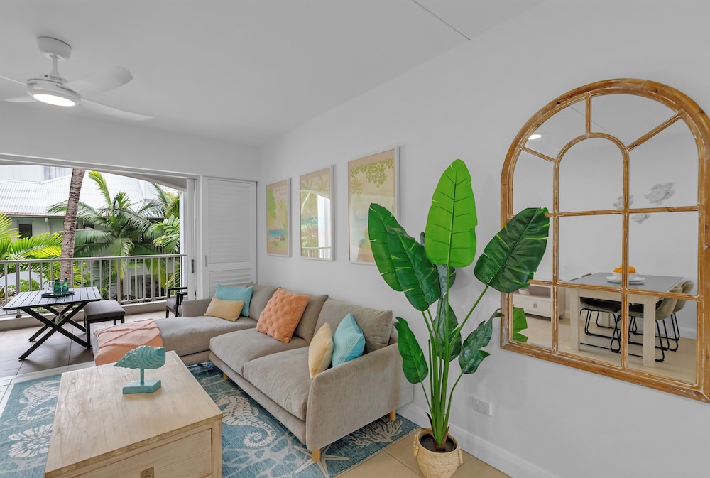 Seashell Two Bedroom Apartment 3331/32 - 3rd Floor