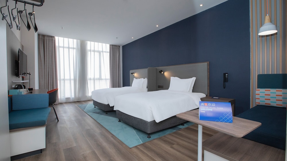 Standard Room, 2 Twin Beds photo 2