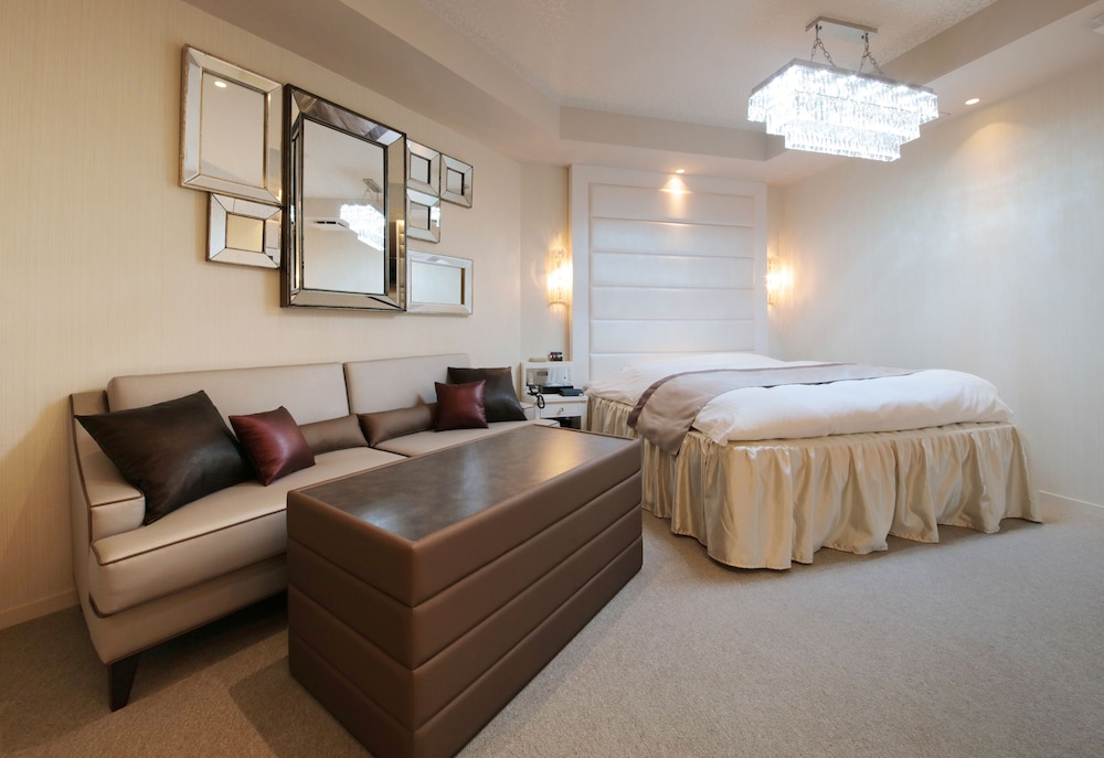 [Non-Smoking] Design Suite, 1 Queen Bed