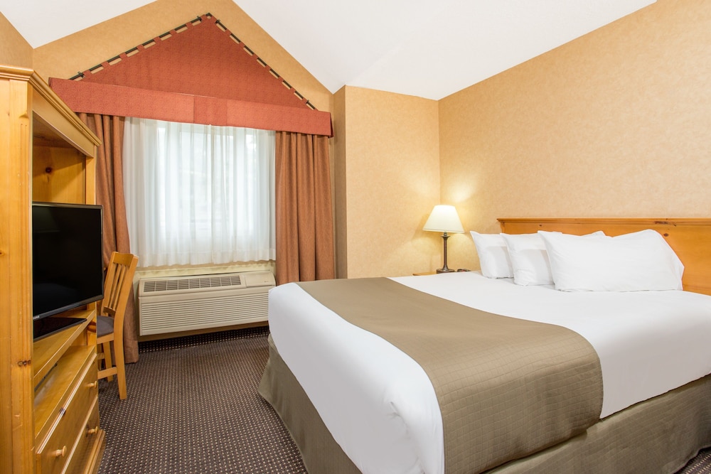 Economy Single Room, 1 Queen Bed photo 1