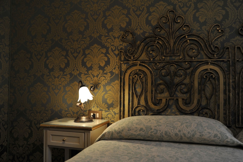 Basic Double or Twin Room