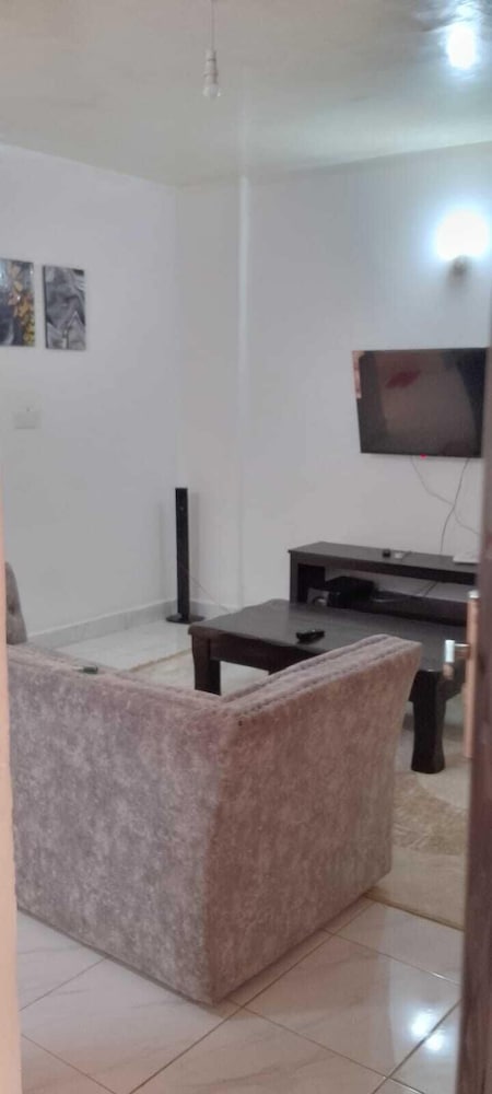 Elite Apartment, Balcony, City View photo 1