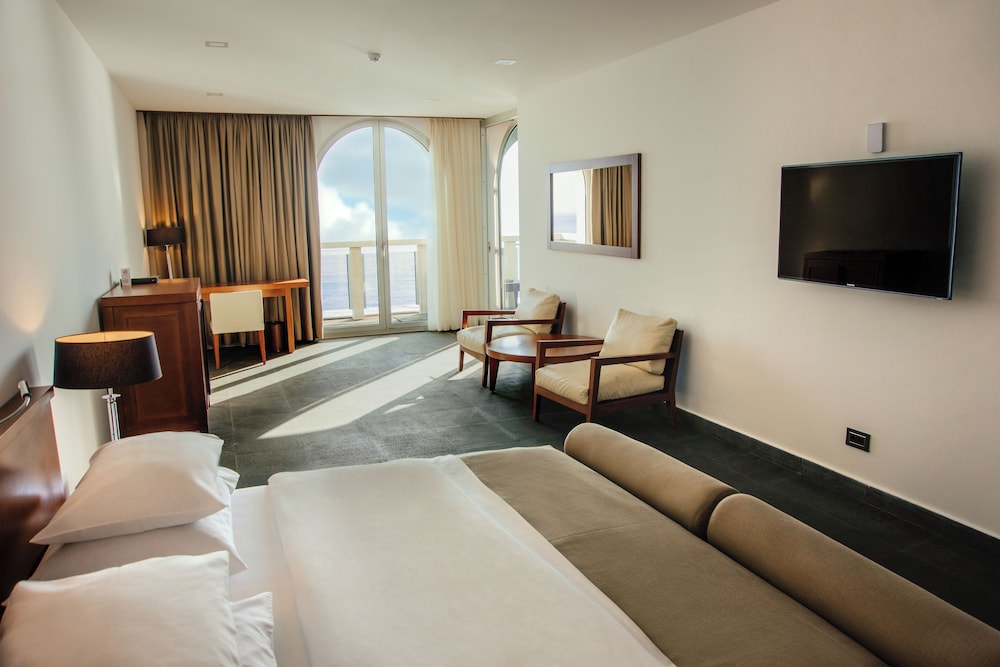 Luxury Suite, Balcony, Sea View