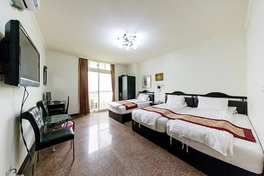 Standard Triple Room, 3 Twin Beds photo 1