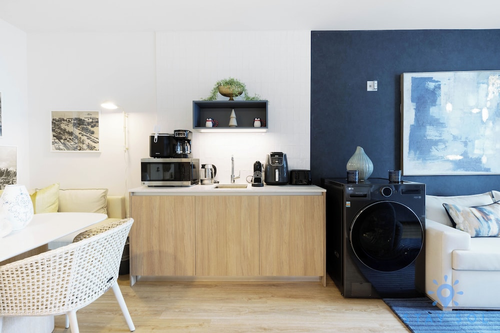 Classic Apartment, 1 Bedroom, Kitchenette, City View photo 2