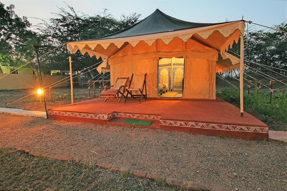 Luxury Tent, 1 King Bed, Non Smoking photo 3