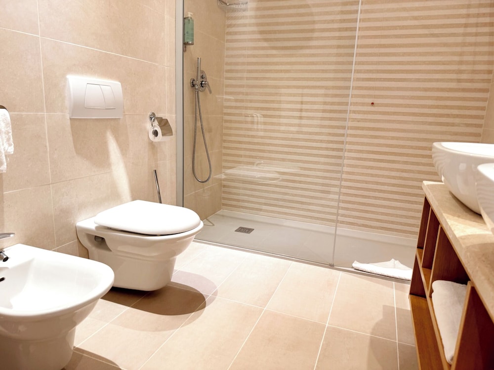 Exclusive Suite, 2 Bedrooms, 2 Bathrooms, Sea View - Photo 10