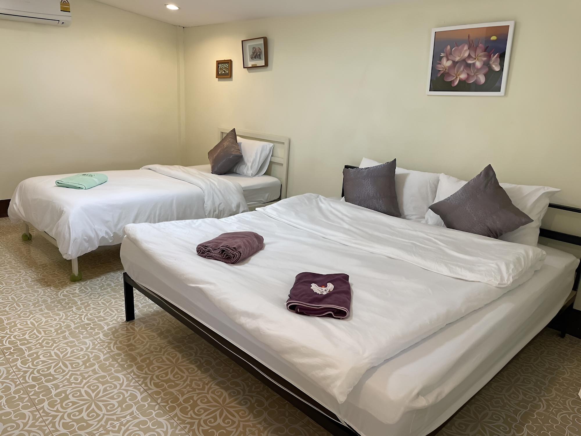 Room for 3 People photo 3