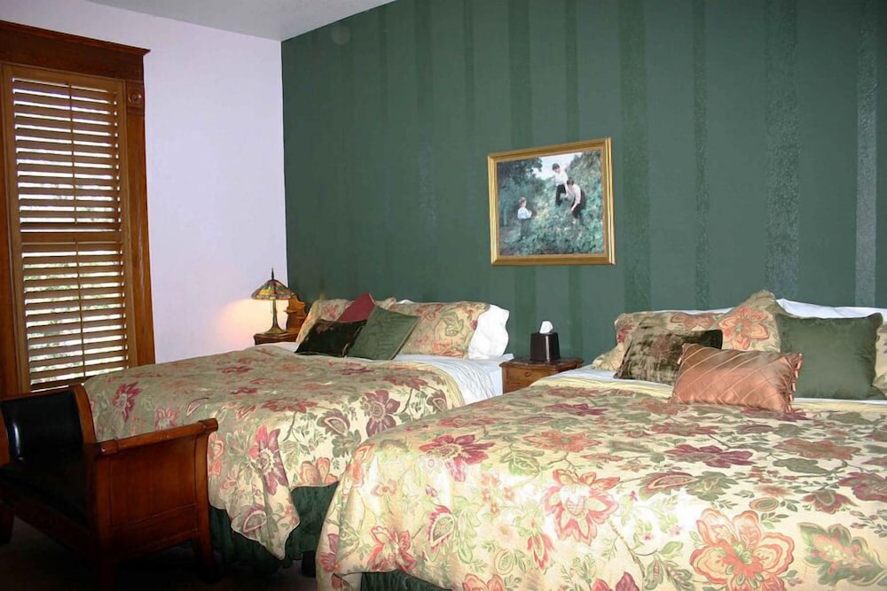Room 6 photo 1