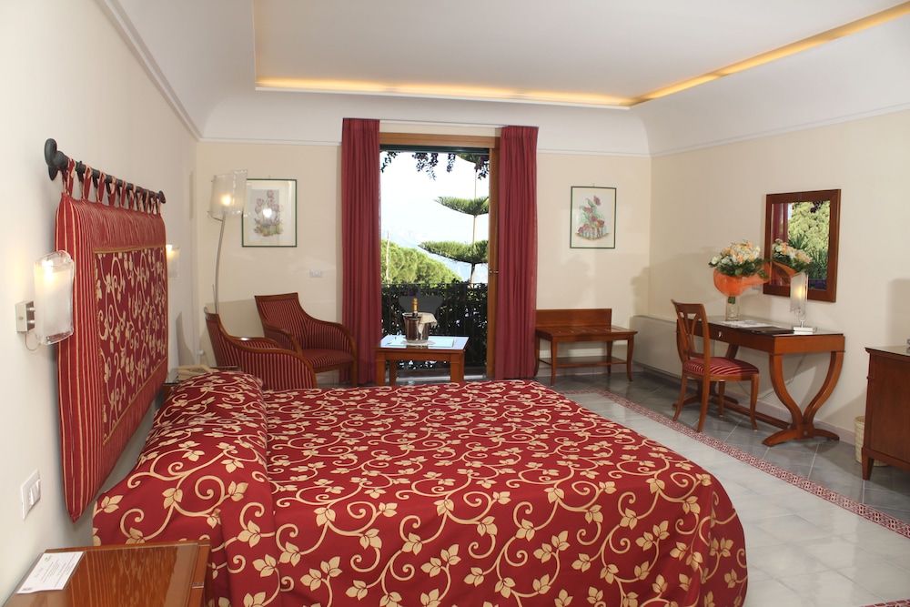 Deluxe Room, Sea View photo 3