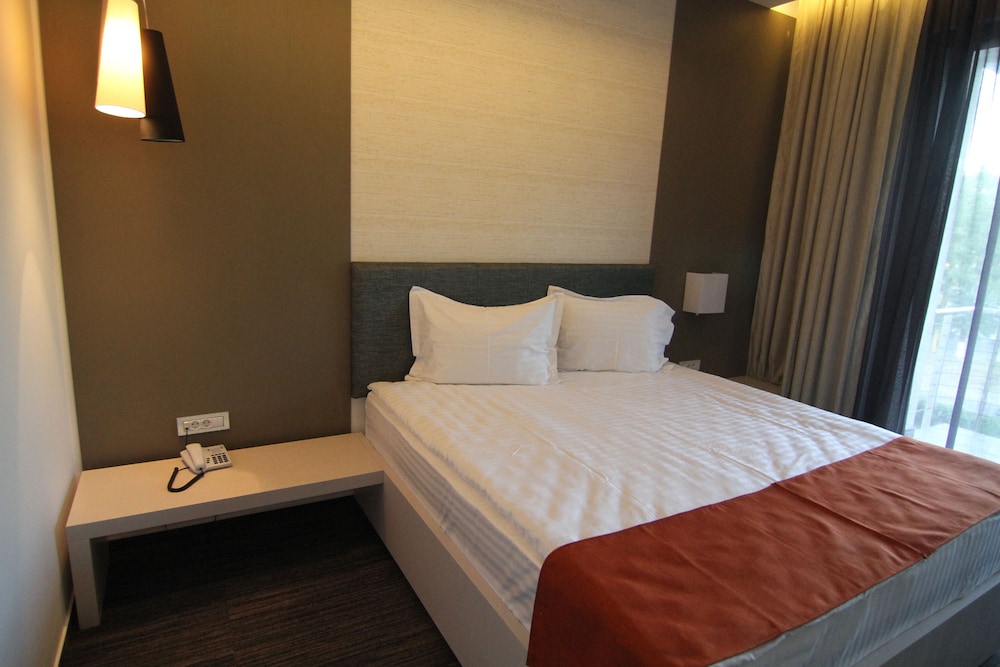 Economy Double Room photo 2