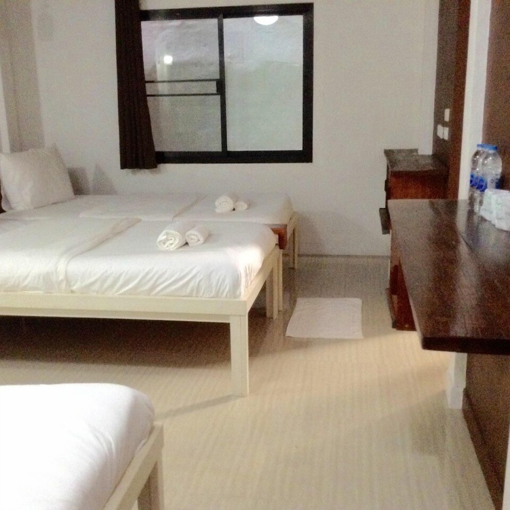 Standard Triple Room photo 3