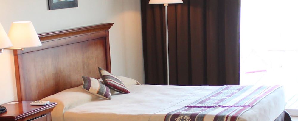 Superior Room, 1 King Bed photo 2