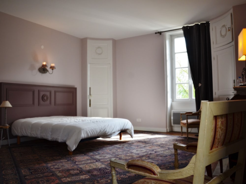 Luxury Suite, Private Bathroom, Garden View