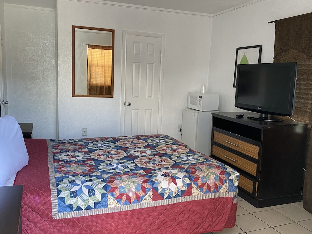 Standard Room photo 2