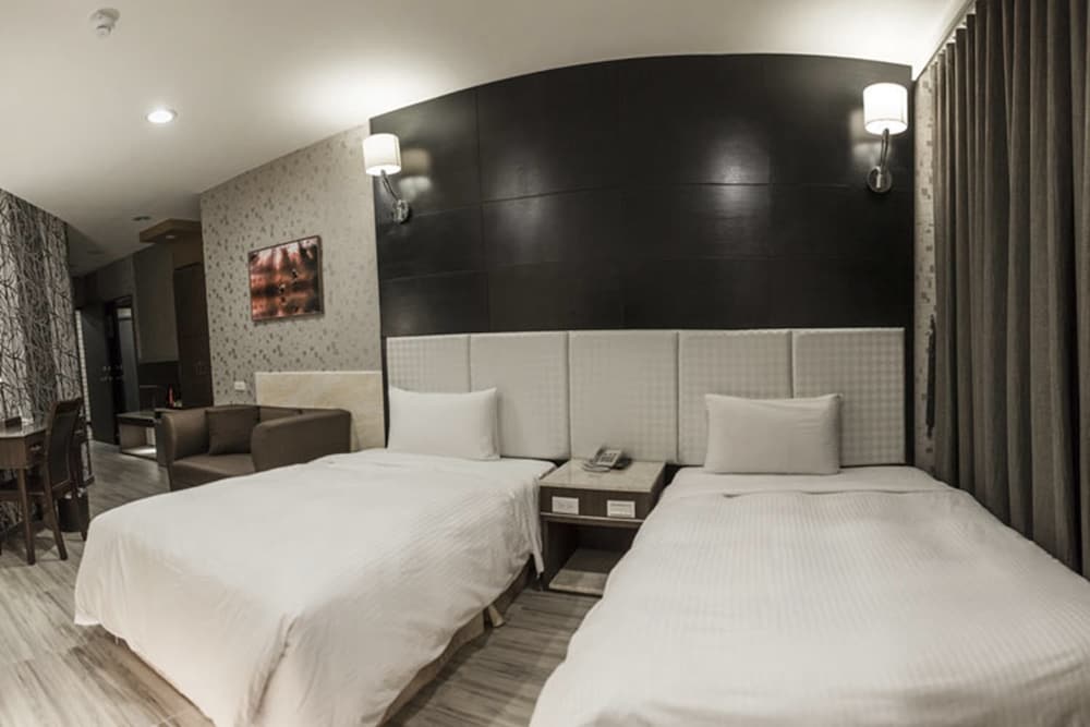 Deluxe Twin Room photo 1